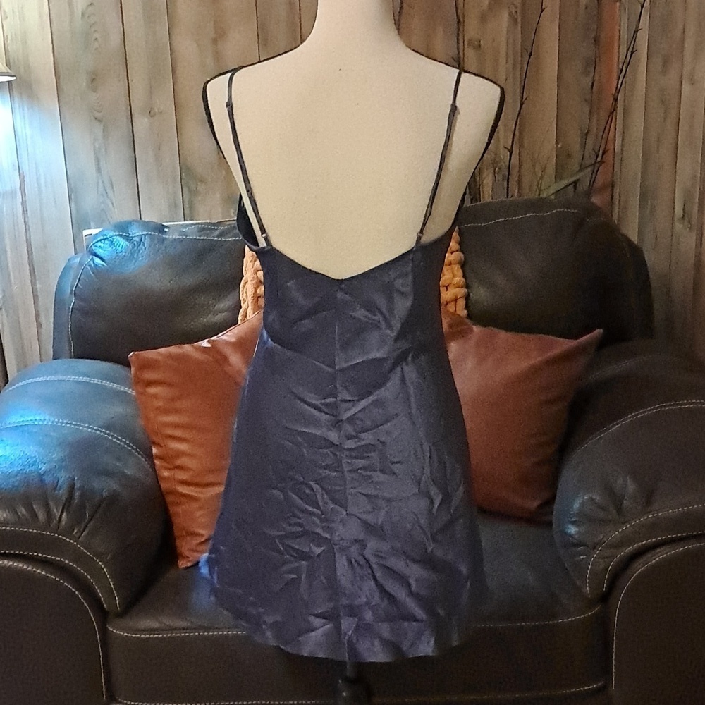 Victoria Secret Blue 100% Silk Slip Dress/Nightgown Size M Datenight Feminine - Picture 4 of 8